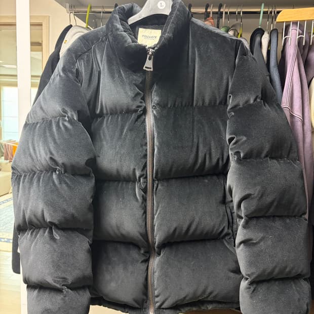 틸레이트 벨벳 다운 자켓 L사이즈 팝니다