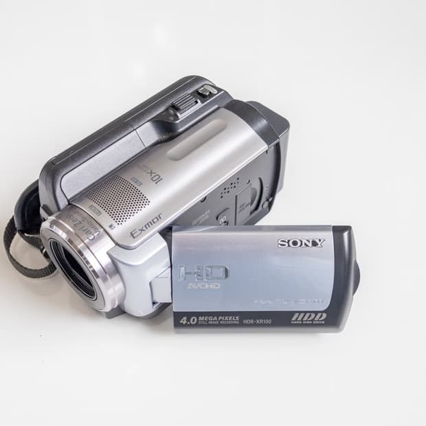 Sony HDR XR100 / 빈티지 디지털 캠코더 에