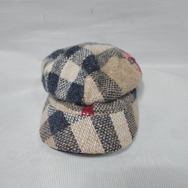 버버리 체크무늬 헌팅캡  보이캡 모자 54