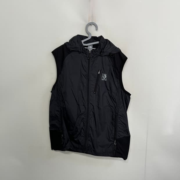 블랙야크 남성 조끼 105