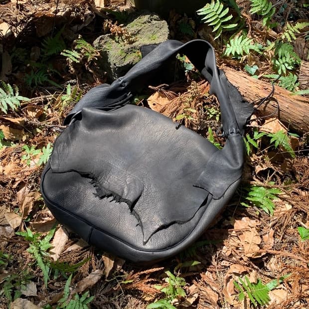 사슴가죽 핸드메이드 크로스백