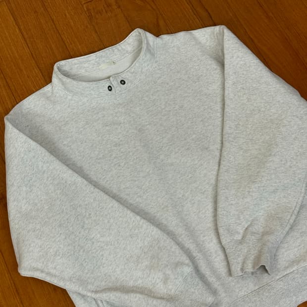 GU 반 하이넥 포켓 기모 스웻