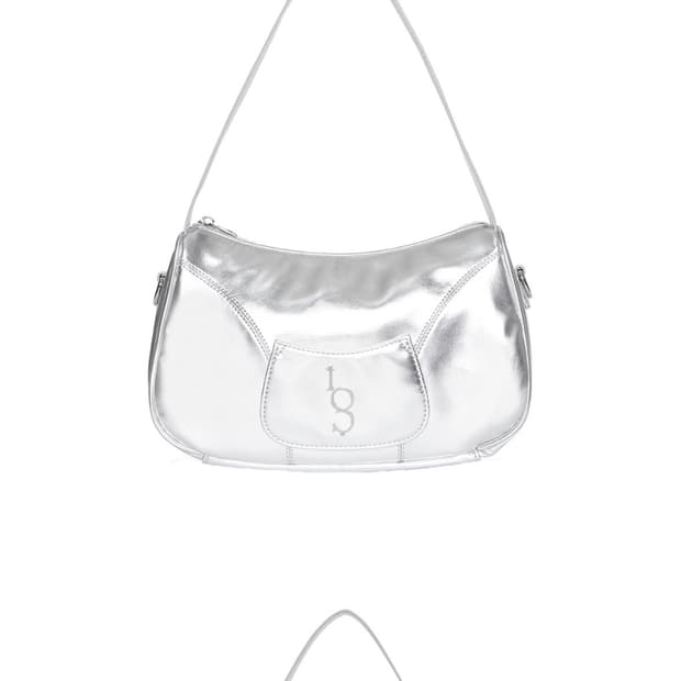 일리고 시그니처 백 실버 숄더백