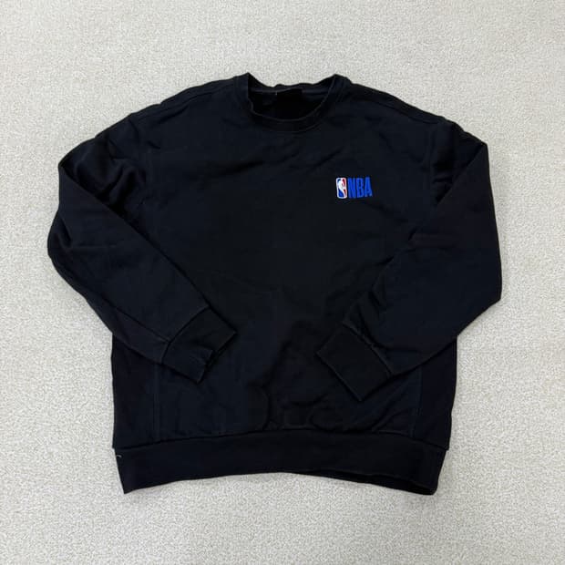 L NBA 스몰로고 맨투맨 0128T1