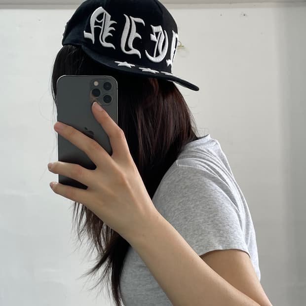 필립플레인 블랙 스타 로고 볼캡
