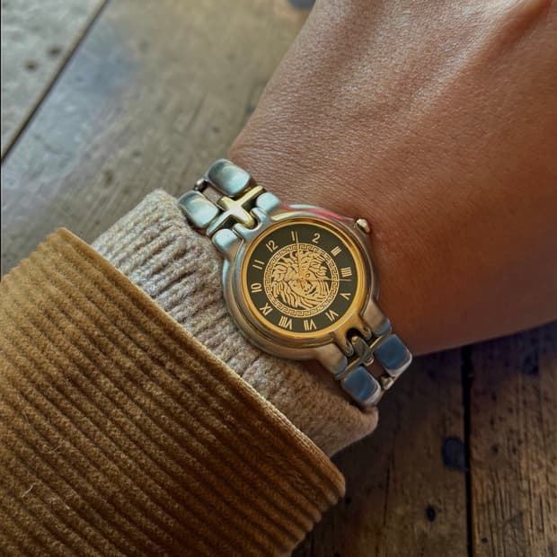 90s 지아니 베르사체 메두사 시그니처 G20 골드 뱅글 워치