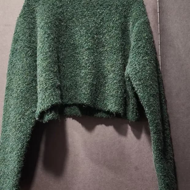 그린 크롭 니트 스웨터 Free