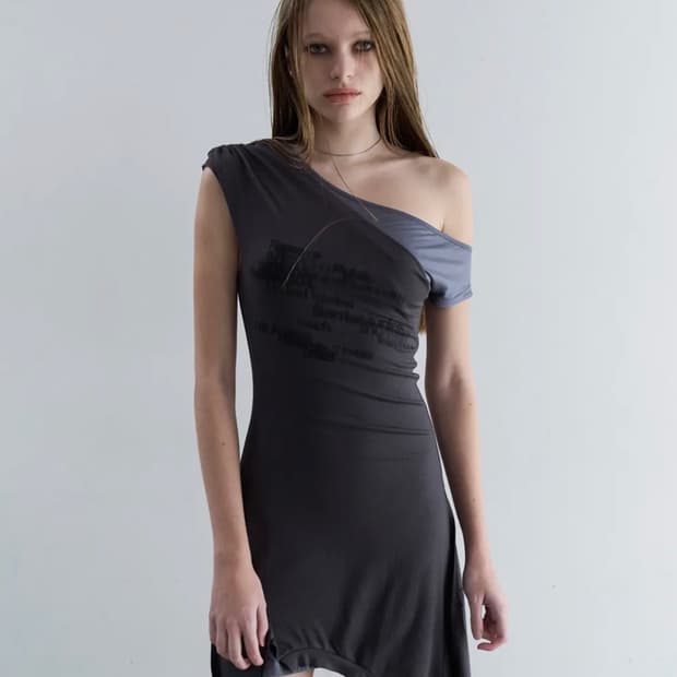 오디너리 홀리데이 언밸런스 언발란스 오프숄더 원피스 