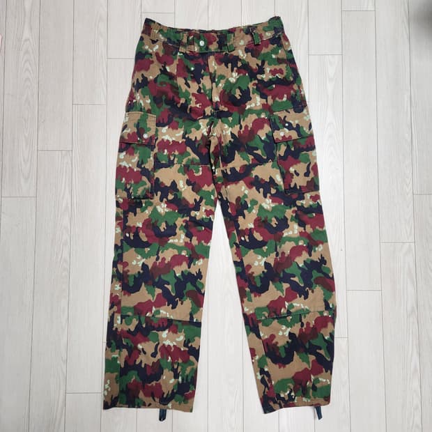 스위스 군 팬츠