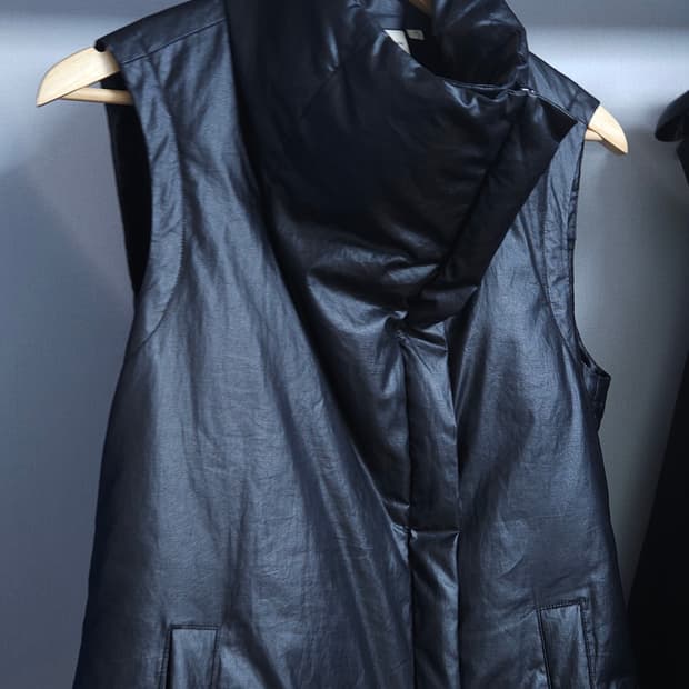 DKNY highneck paded vest