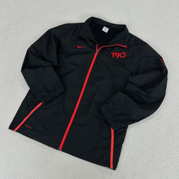 나이키 블랙 바람막이 