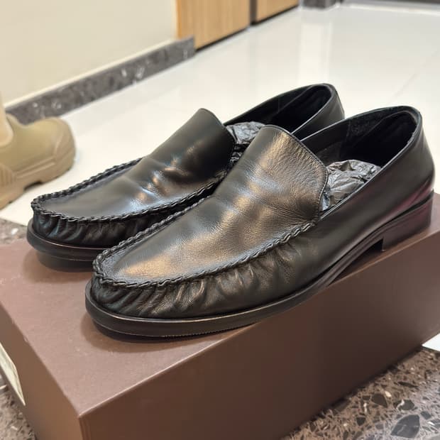 세퍼 Sefr Mantra Loafer 43 언라인드 로퍼 극미중고