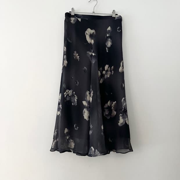 Dark night flower skirt / charcoal