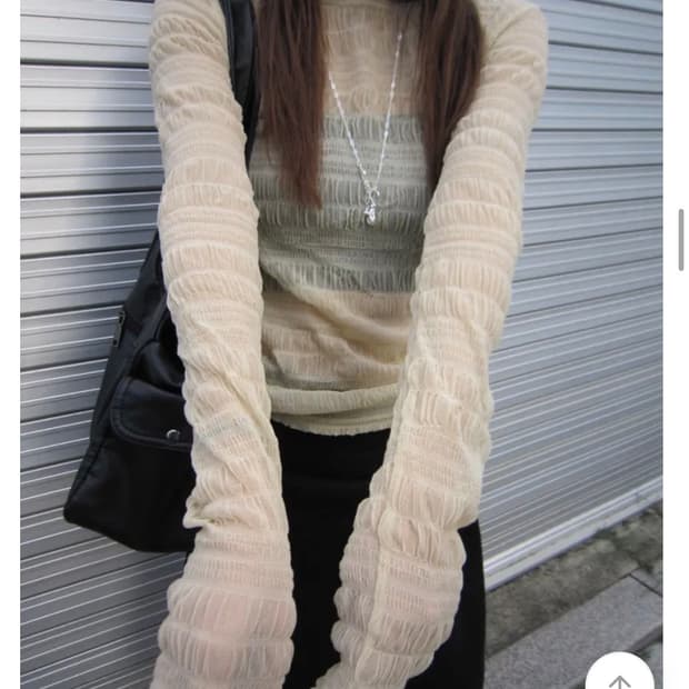 셔링 이너 롱슬리브 크림컬러