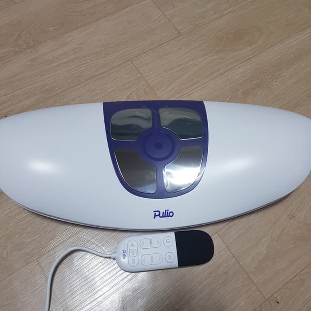 풀리오 백풀러 허리마사지기 (거의새것) 마지막 가격내립니다.