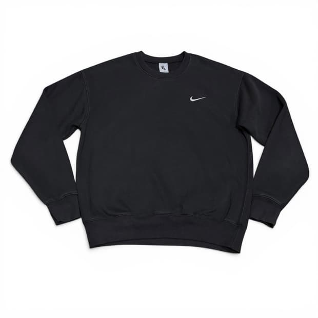 L 나이키 NRG 블랙 솔로 스우시 맨투맨