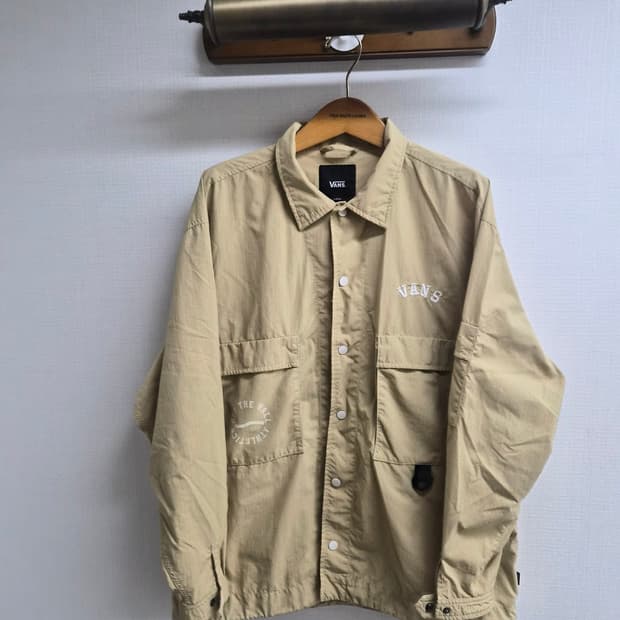 L/105) VANS 반스 나일론 자켓 팝니다