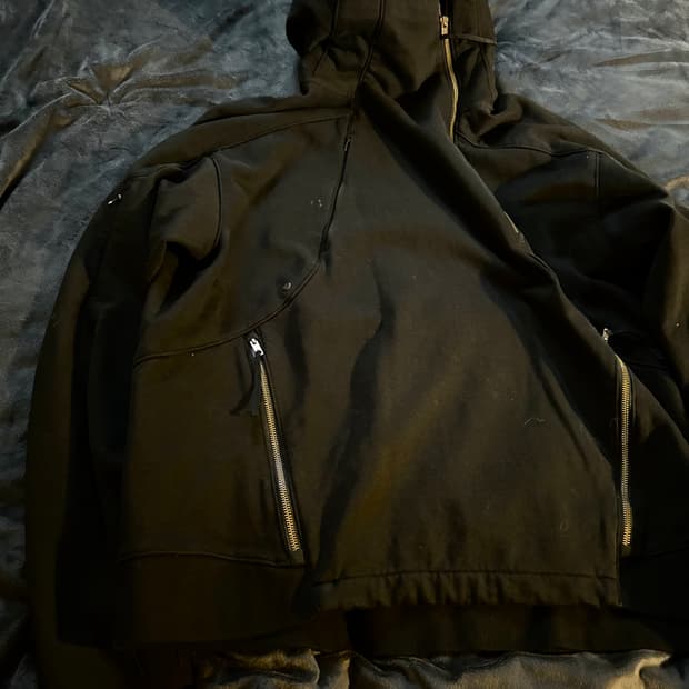 Side Cut Off Zipper Detail Hoodie