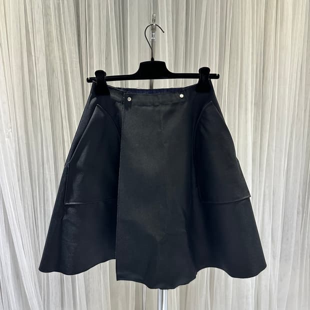 토가풀라 리버시블 랩스커트