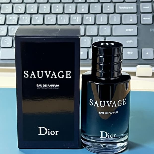 디올 소바쥬 오 드 퍼퓸 60ml 용량 90%