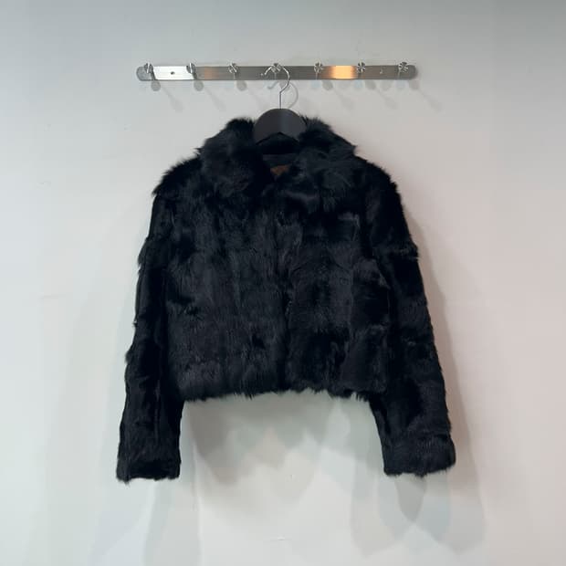 블랙 크롭 퍼 자켓