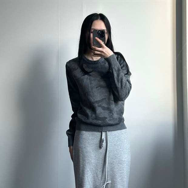 빔즈 하트 카모 라운드 니트