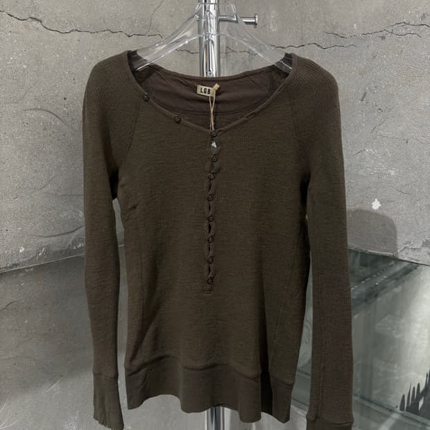 L.G.B 헨리넥 롱슬리브