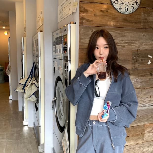 최종가,강민경 착샷)아비에무아 빈티지 워시드 로우 엣지 스웻팬츠