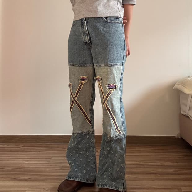 데님 자수 부츠컷 팬츠