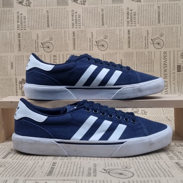 아디다스 아바카 남성스니커즈 280