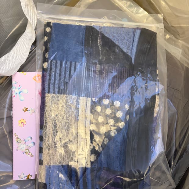 코이세이오 26ss 스카프 블루 노트 미개봉 새제품 판매