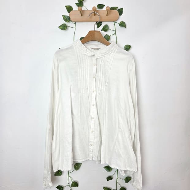 sm2 크로쉐 카라 블라우스