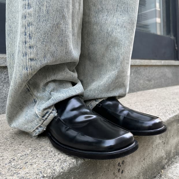 새상품 블랙 프라다 스퀘어 로퍼