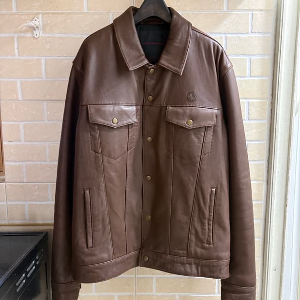 데우스엑스마키나 - 램스킨 레더 트러커