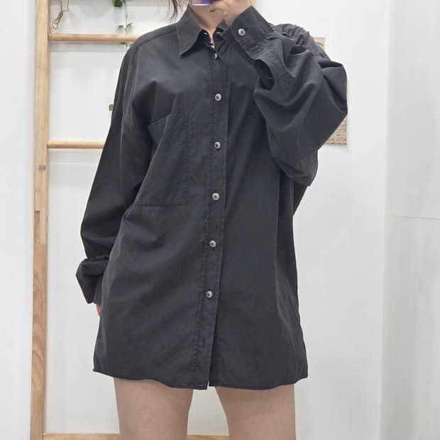 [프립]L/희귀매물. 90s 베르사체 클래식 V2 등판 빅로고 자수 셔츠