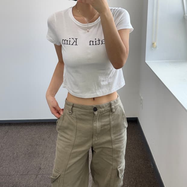Matin kim 마땡킴 스펠아웃로고 화이트 반팔