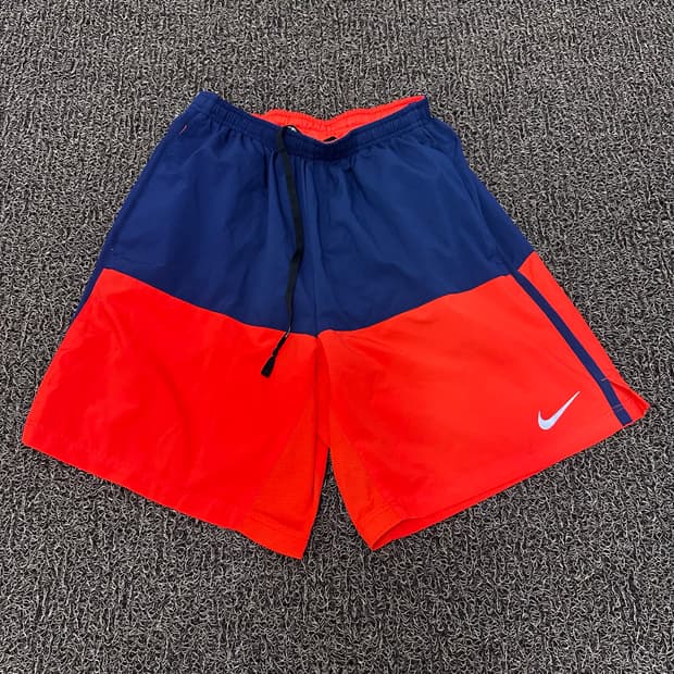 NIKE 나이키 운동복 반바지 M