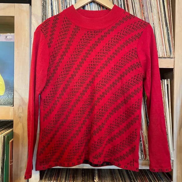 펜디 로고 터틀넥 니트