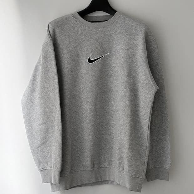 00s old nike sweatshirt