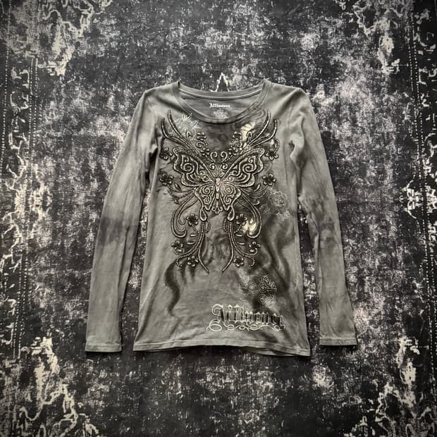 “Affluence” Y2K style punk long sleeve