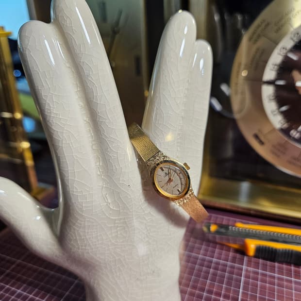 세이코 로루스 빈티지 여성용 금장 팔찌시계 쿼츠