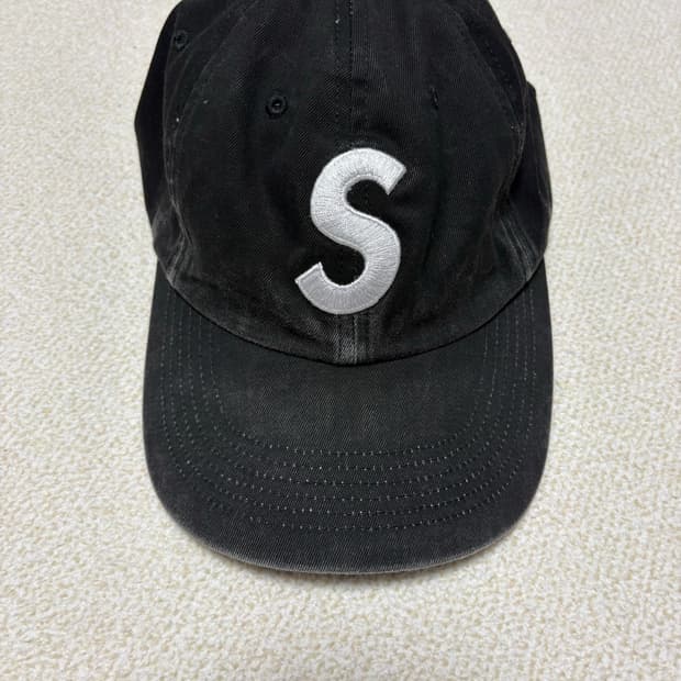 슈프림 S로고 캡 모자