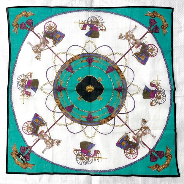 셀린느 그래픽 프린팅 쁘띠 스카프 손수건 새상품 정품