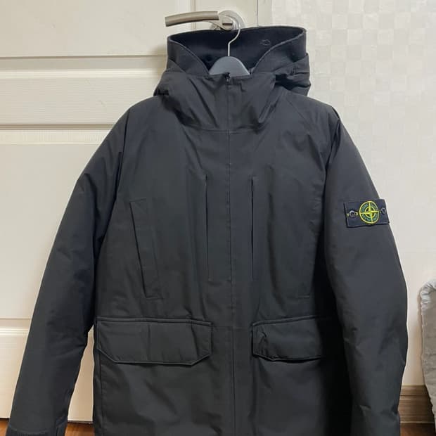 스톤아일랜드 립스탑 고어택스 패딩 L