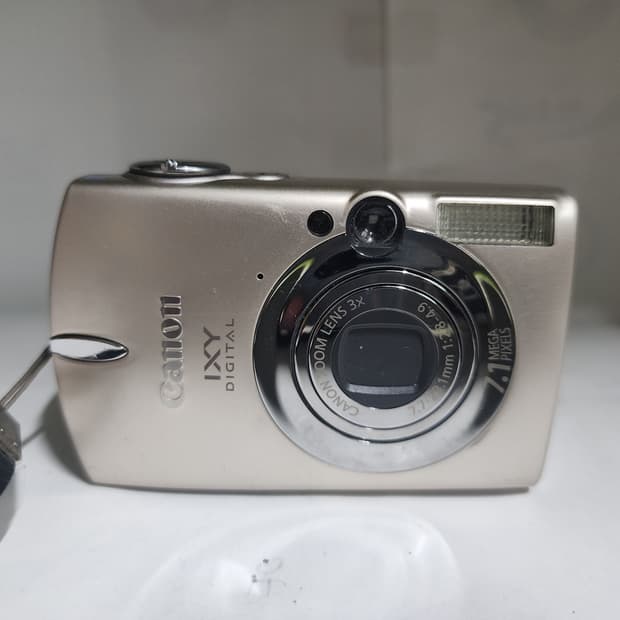 캐논 IXY 700(IXUS 750)디지털 판매합니다