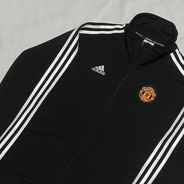 L 아디다스 맨체스터유나이티드 트랙 져지 
