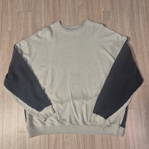 캐피탈 투톤 빅 플리스 스웻셔츠