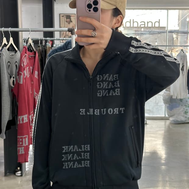 히스테릭글래머 레터링 트랙 져지