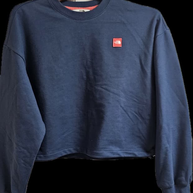 노스페이스 크롭 맨투맨 