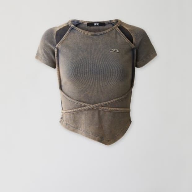 Yuse washing cutout top